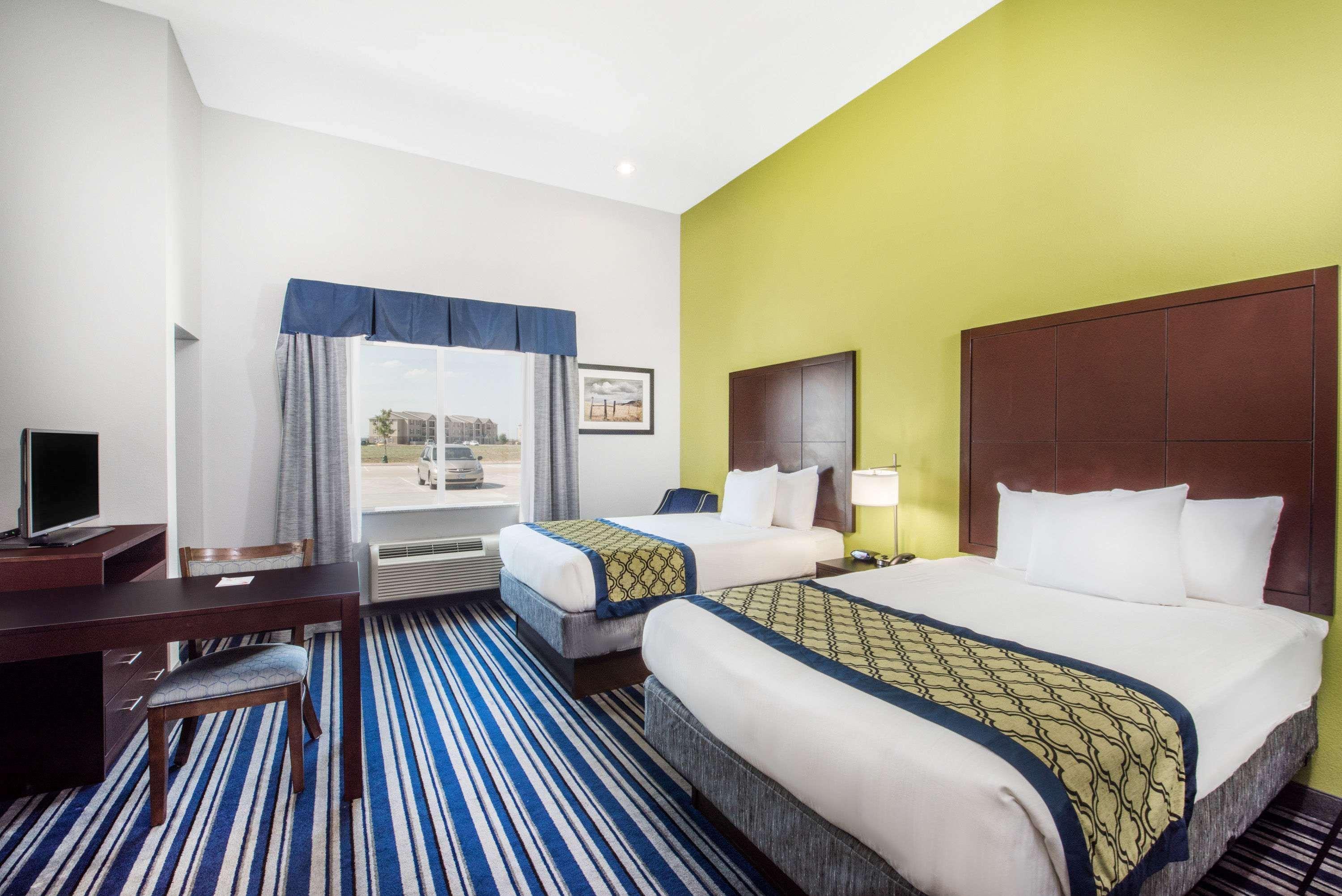 Hawthorn Extended Stay By Wyndham Midland Extérieur photo