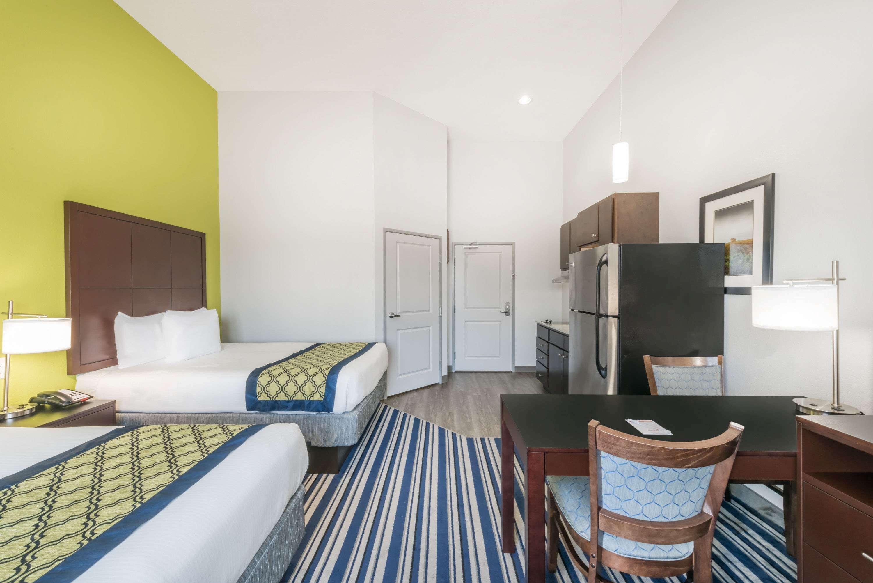 Hawthorn Extended Stay By Wyndham Midland Extérieur photo