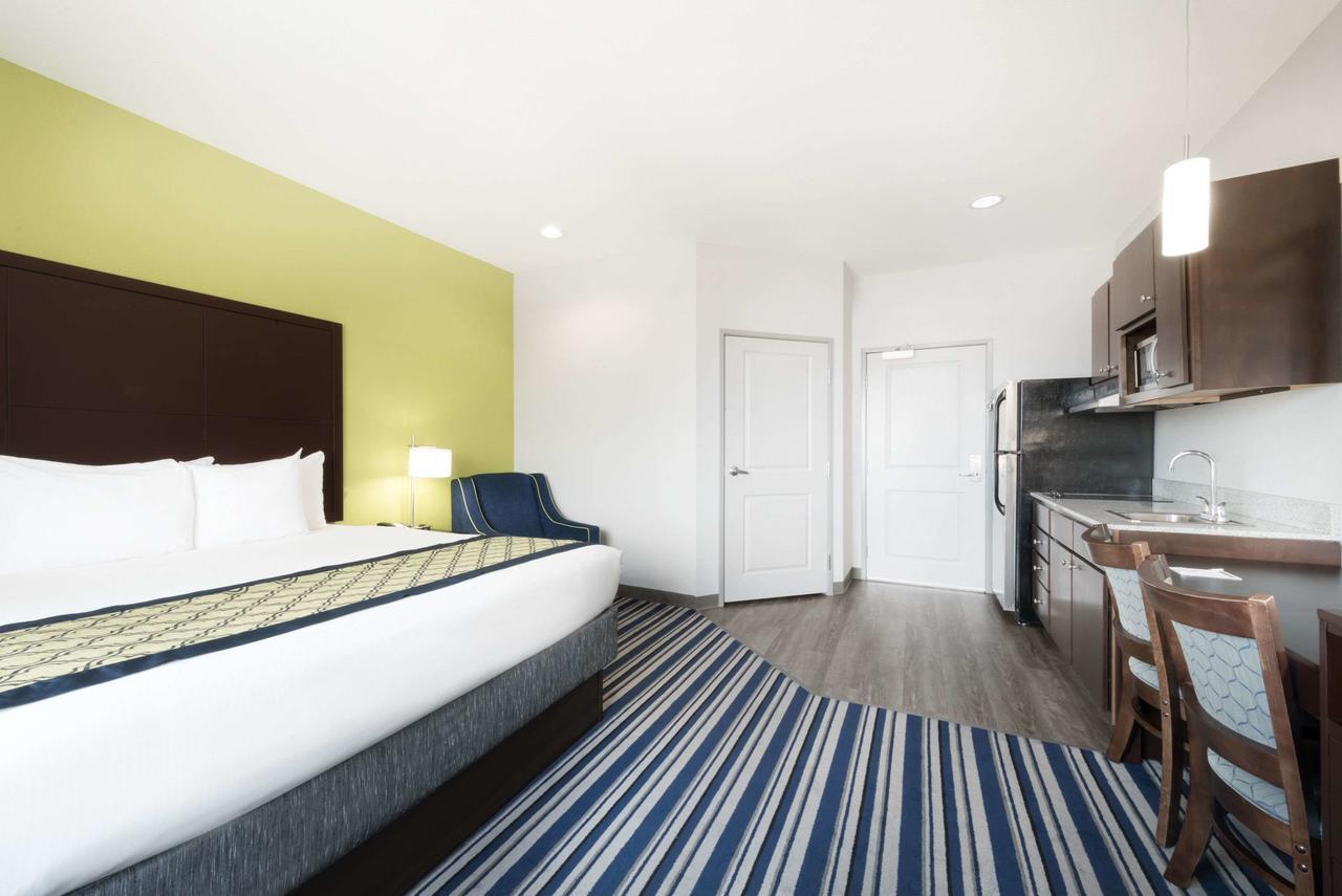 Hawthorn Extended Stay By Wyndham Midland Extérieur photo